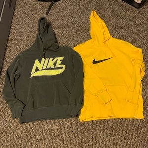 2 Nike sweatshirts
